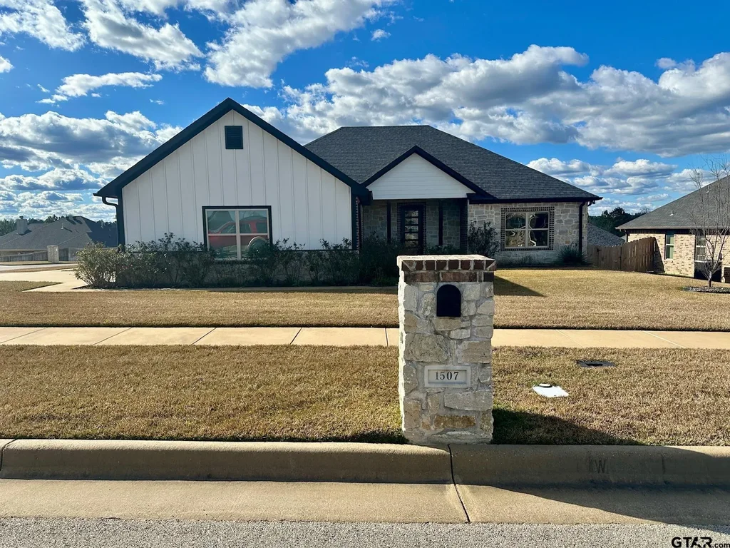 1507 Nate Cir, Bullard