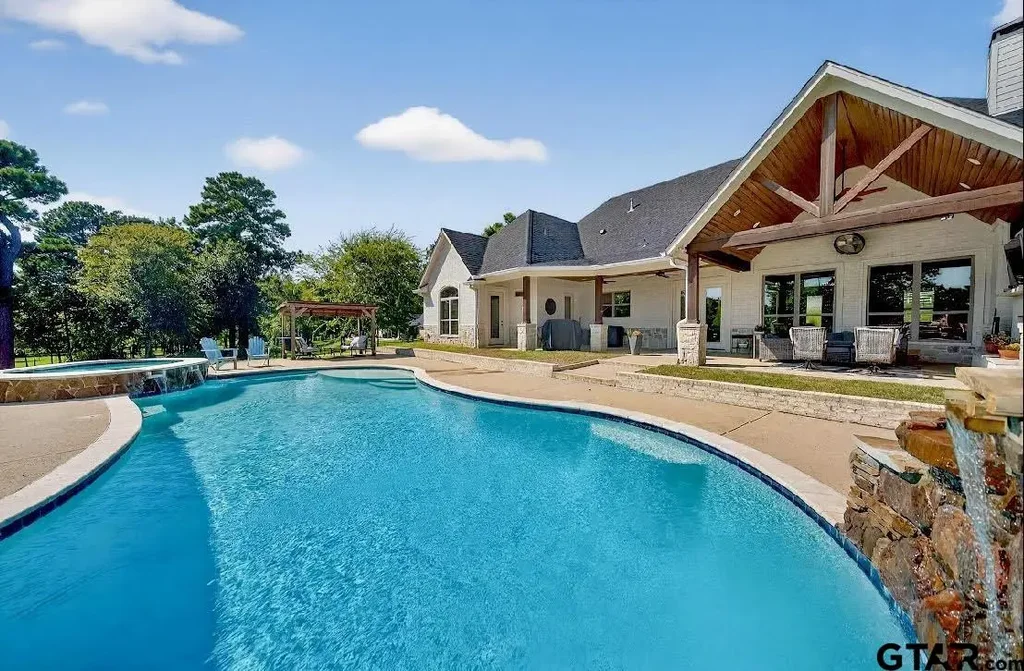 11855 County Road 1169, Tyler