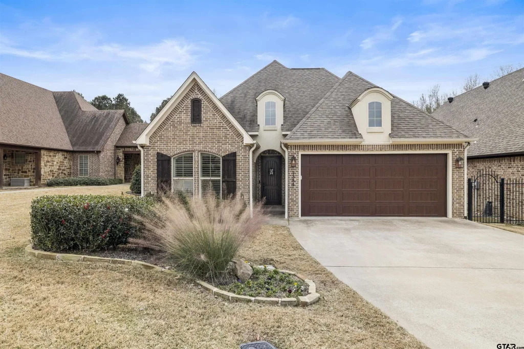 7384 Lake Pointe Cv, Tyler