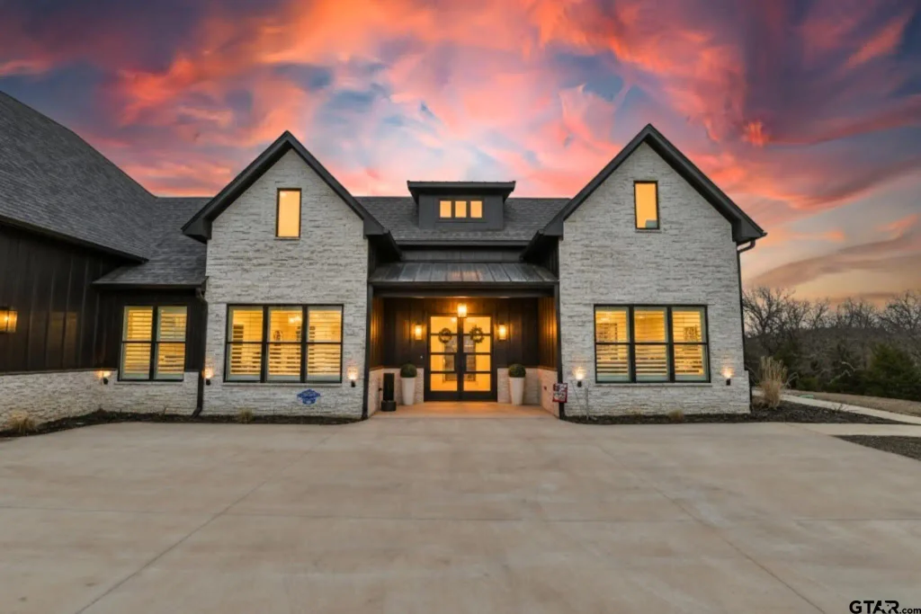 15887 County Road 436, Lindale