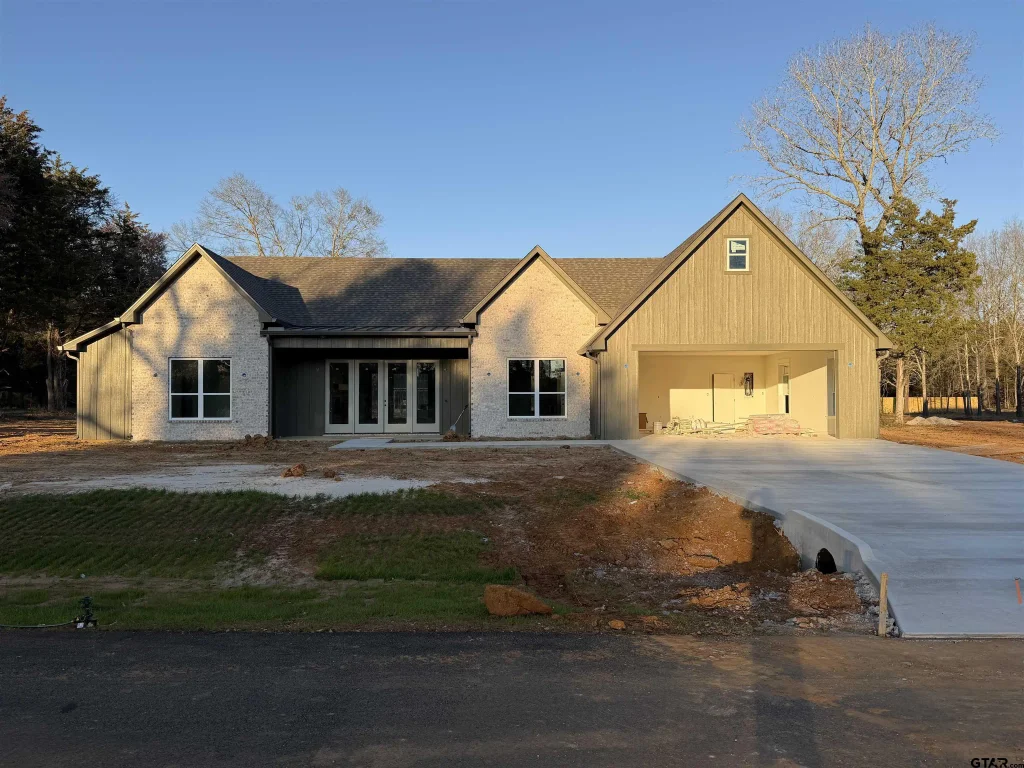 14009 Hidden Brook Ln, Flint