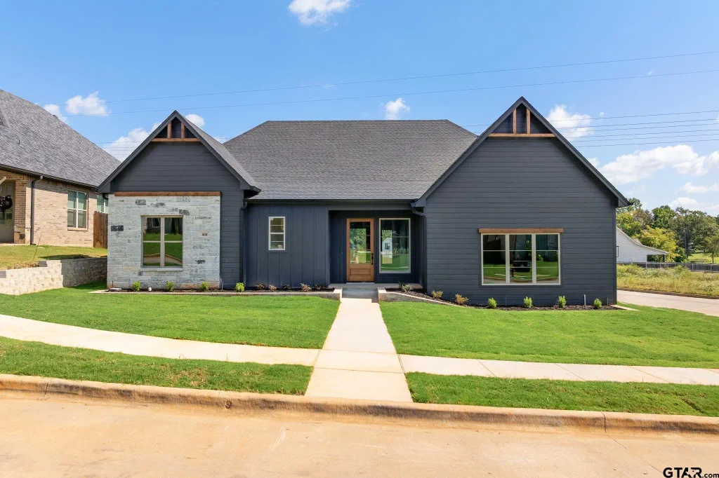 406 Sides Blvd, Bullard