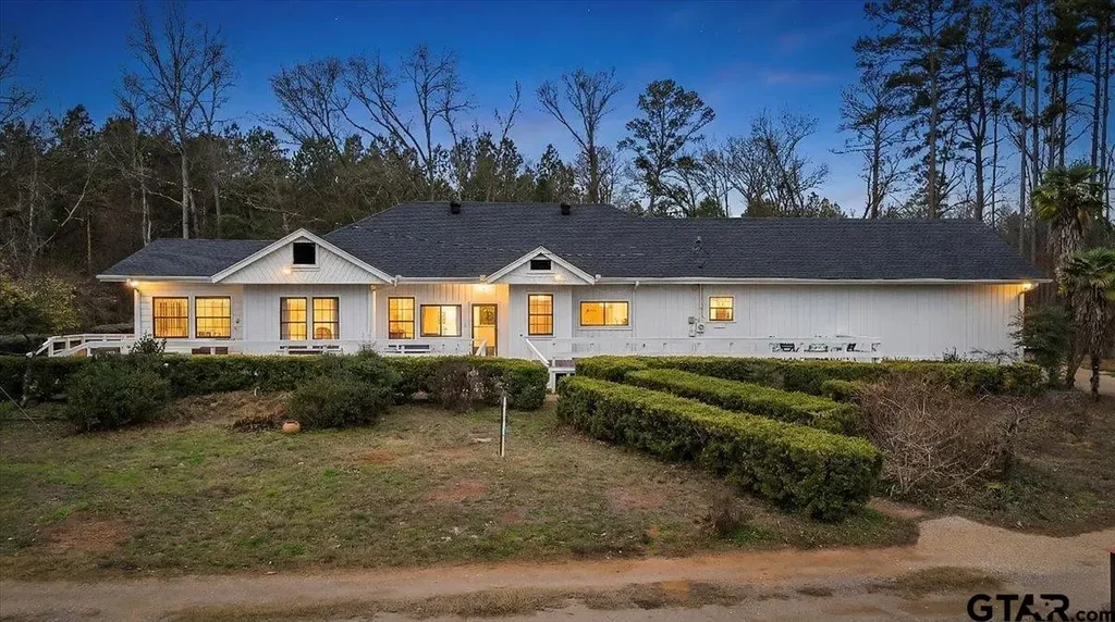 11631 Moser Ln, Whitehouse