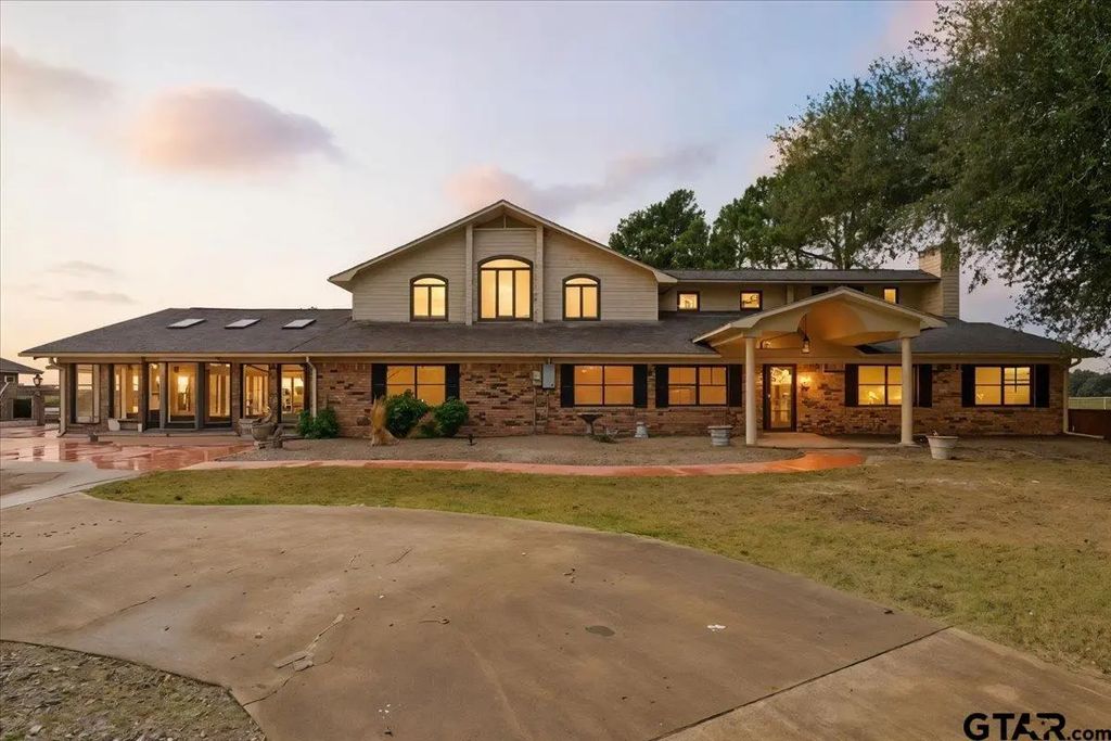 10736 E Hwy 154, Sulphur Springs