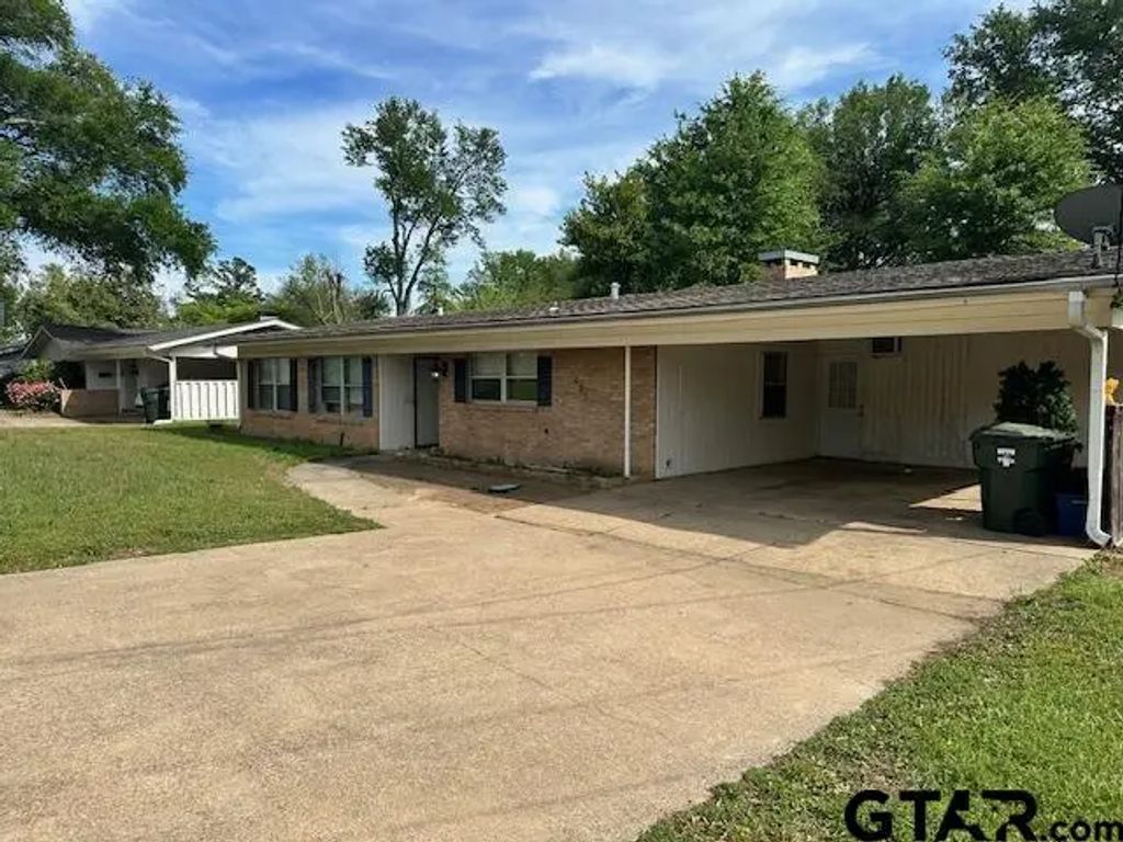 1435 Glenrose St., Tyler