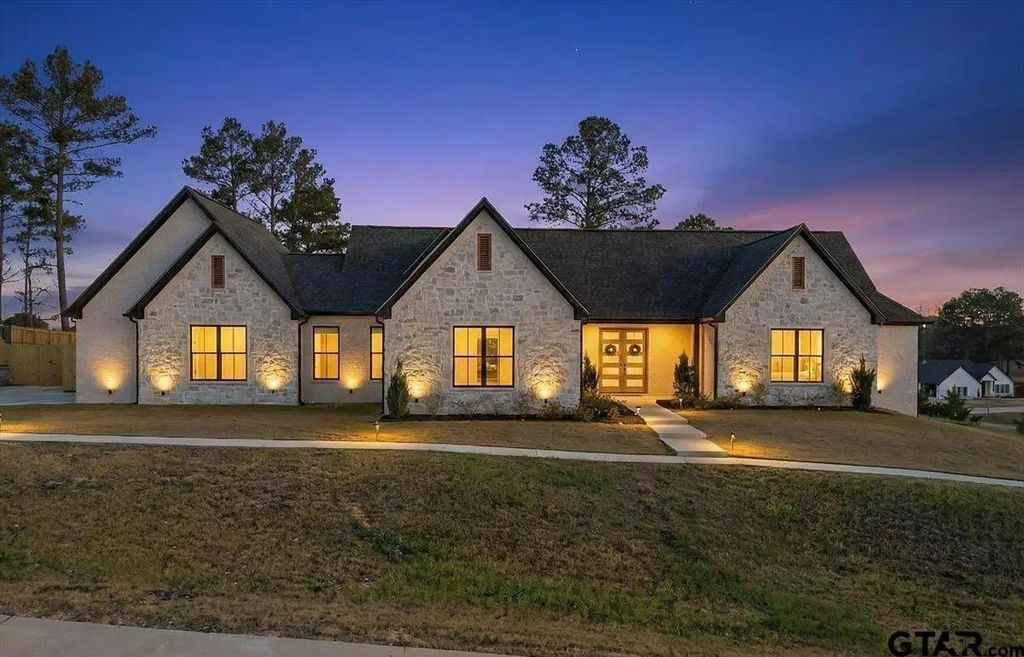 12181 Oak Grove Dr., Tyler