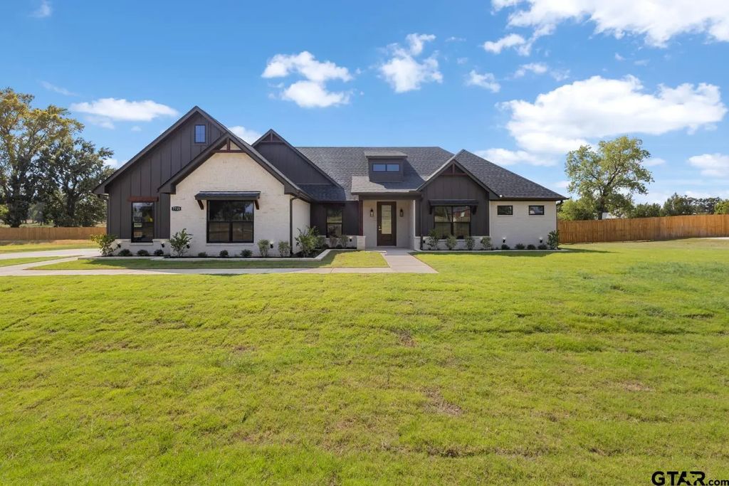 7715 Molina Drive, Tyler