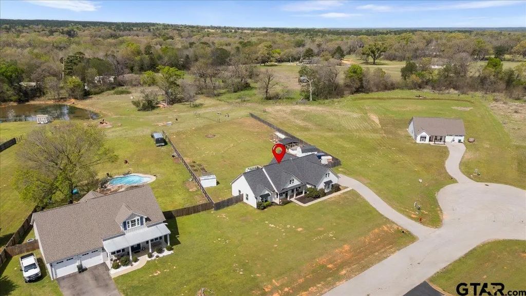 21531 Kayla Lane, Lindale