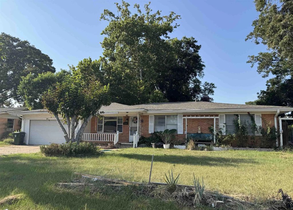 1428 Easy St, Tyler