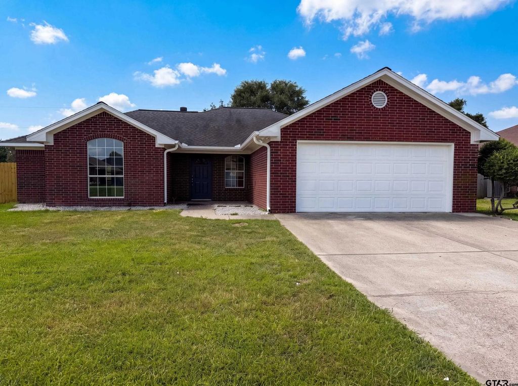 11239 Twin Spires Dr, Flint