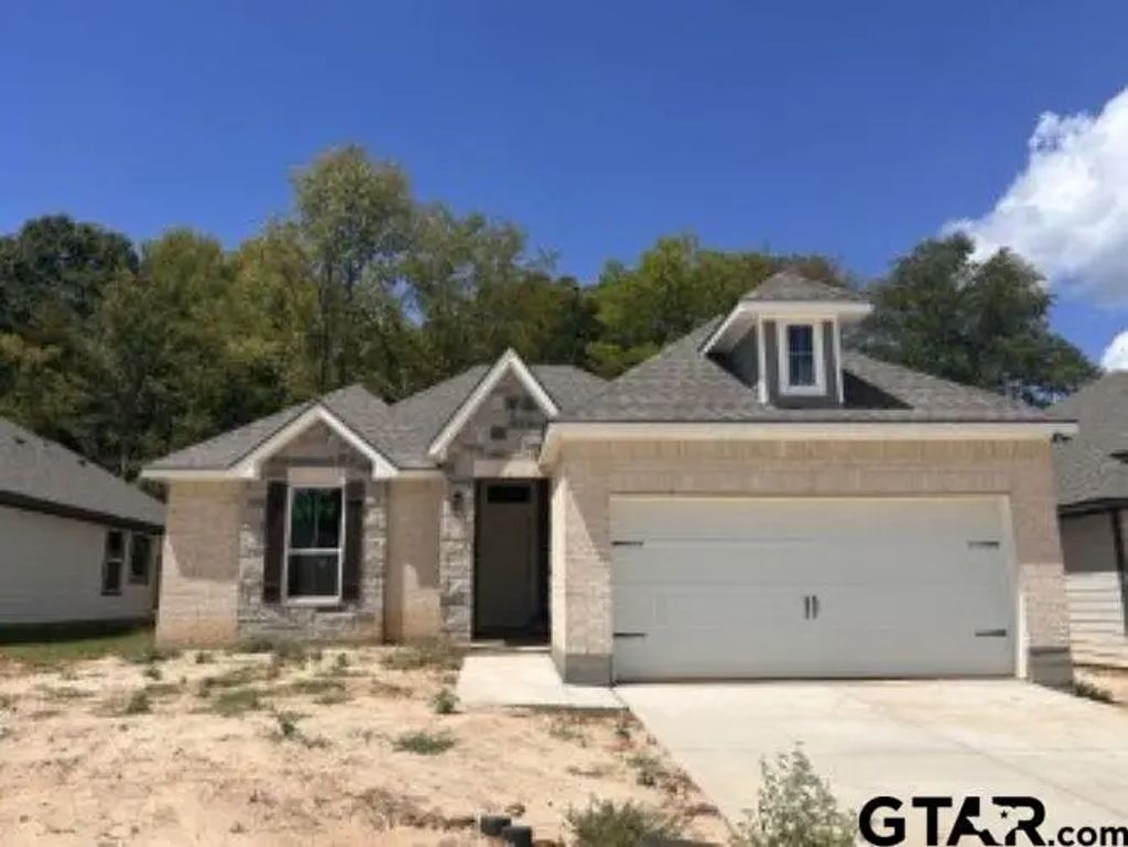 6422 Wellington Oak Avenue, Tyler