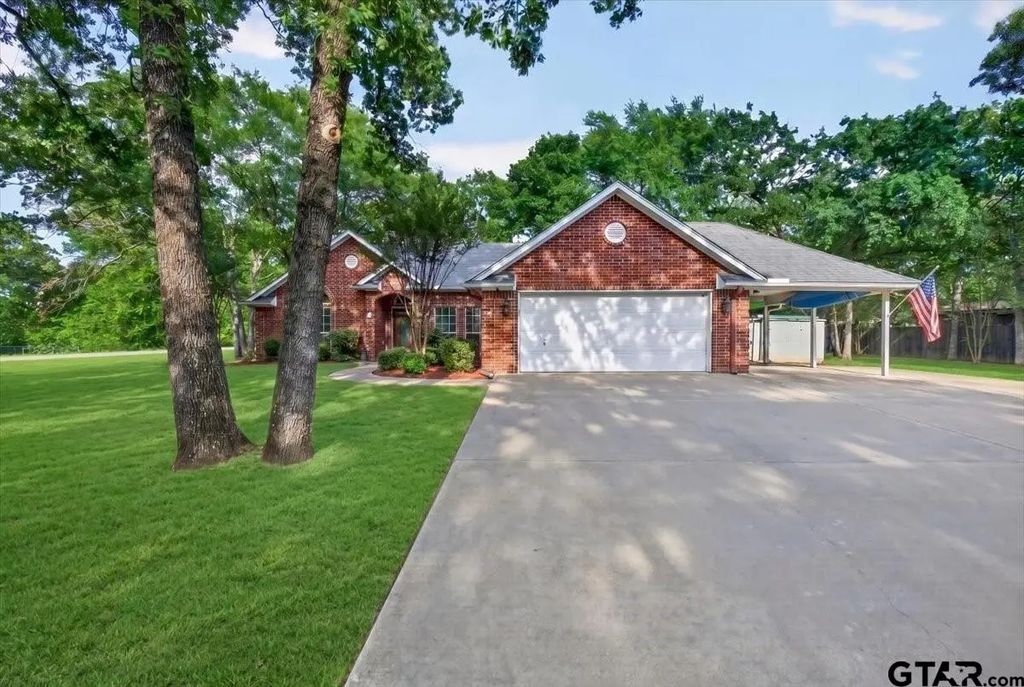 4 Huckleberry Lane, Star Harbor