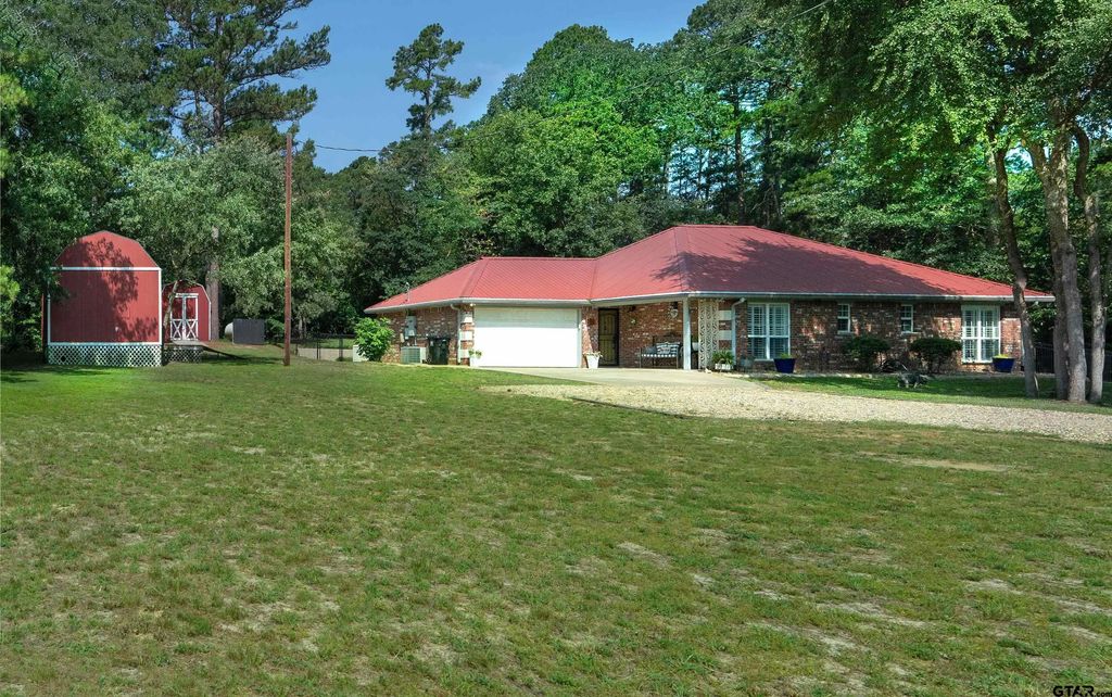 443 Meadow View Path, Holly Lake Ranch