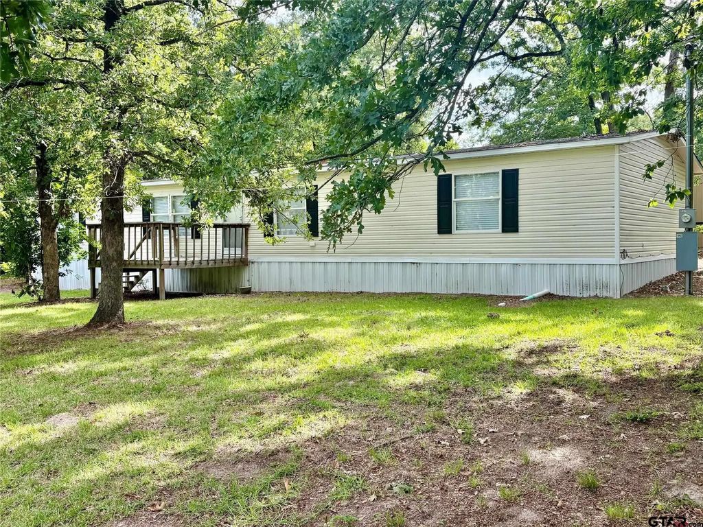 437 Maple Dr, Murchison