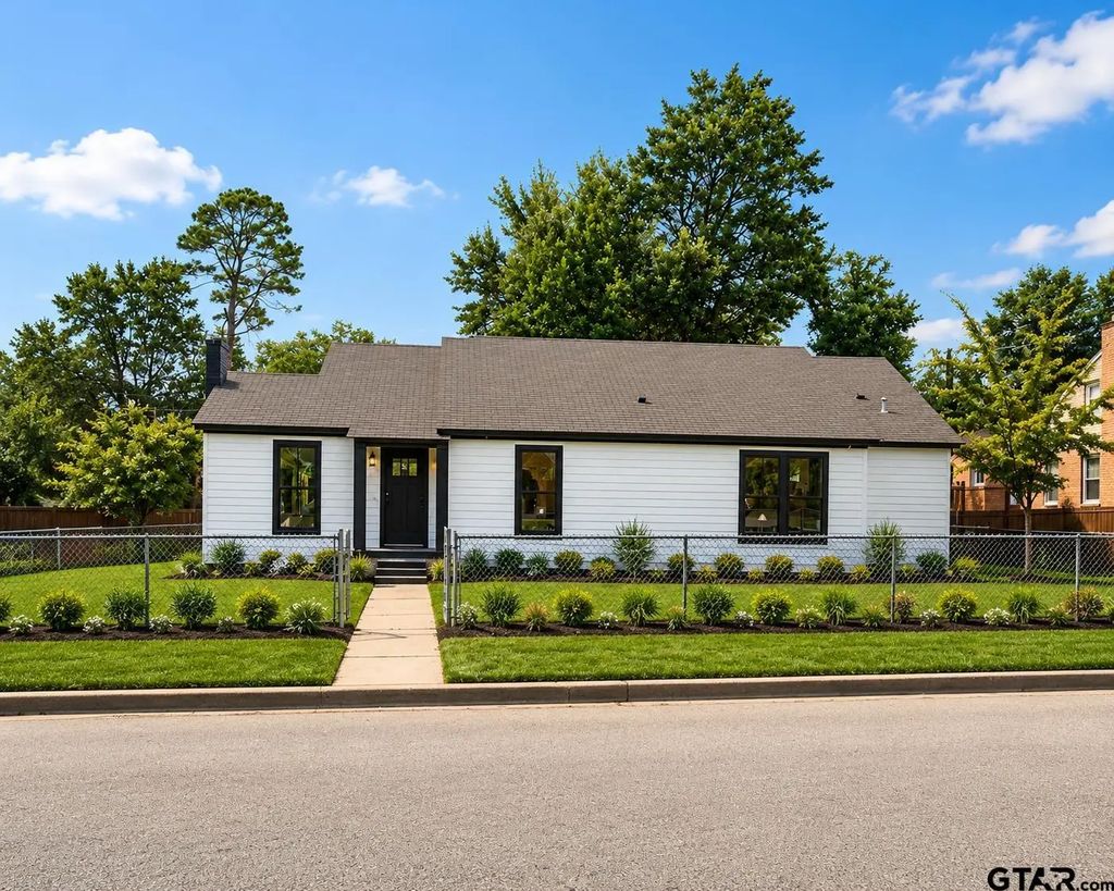 1221 Mockingbird Lane, Tyler