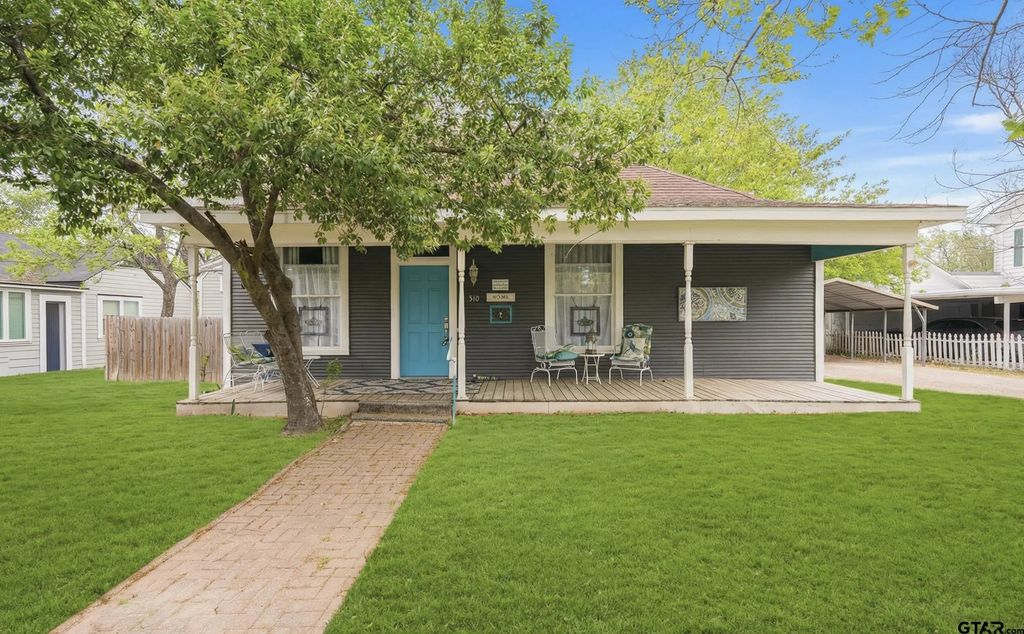 310 W Elm, Winnsboro