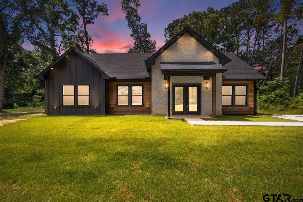 115 Debra, Bullard