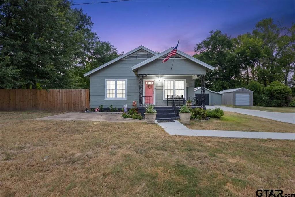 1241 N Beaulah Street, Hawkins