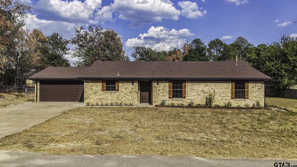 148 Cr 2435, Mineola
