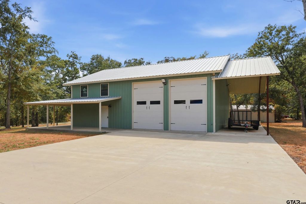 121 Whispering Pines Drive, Scroggins