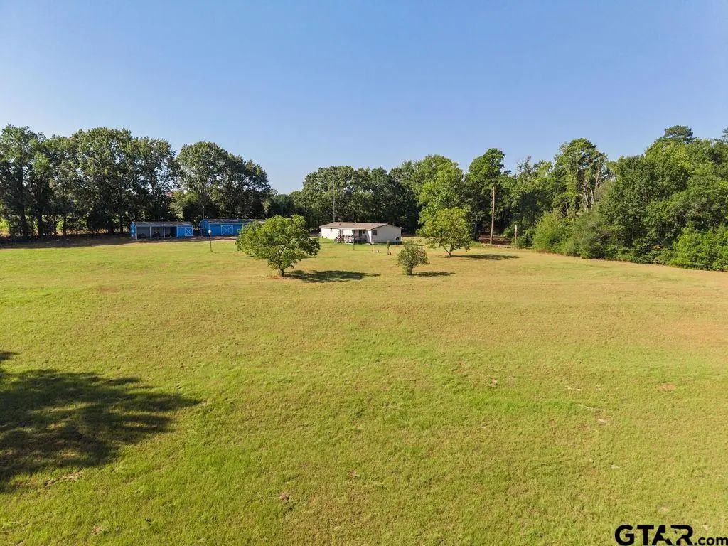 662 County Road 2325, Mineola