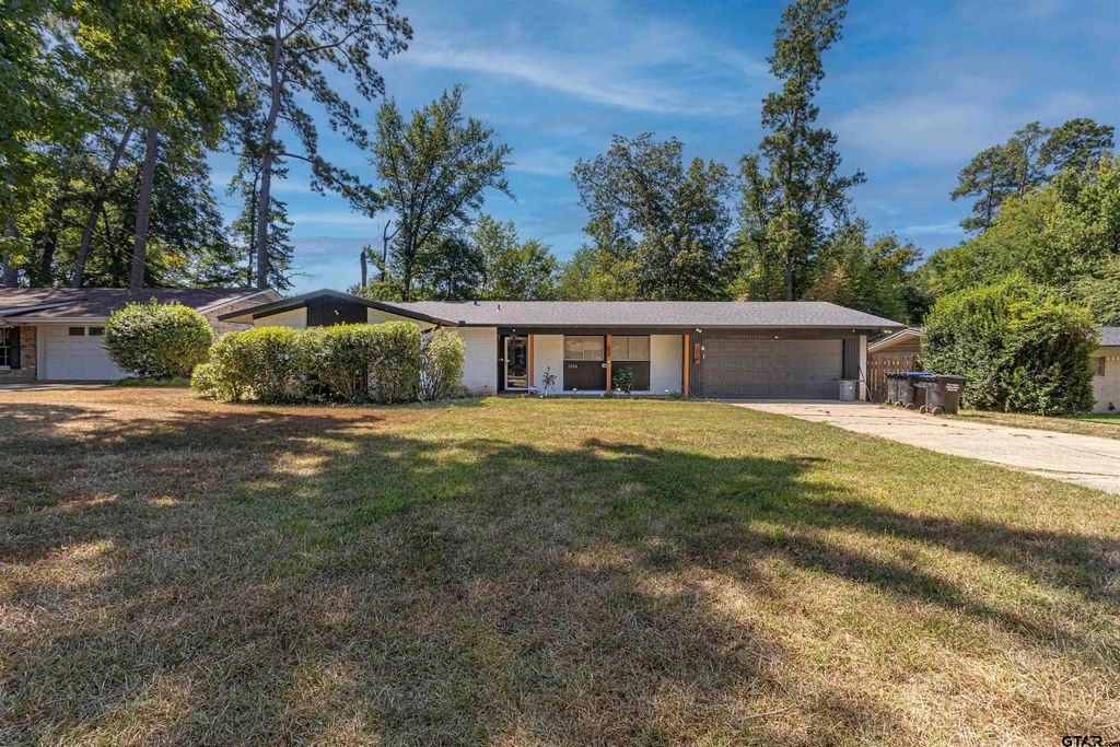 1206 Jonquil Dr., Longview