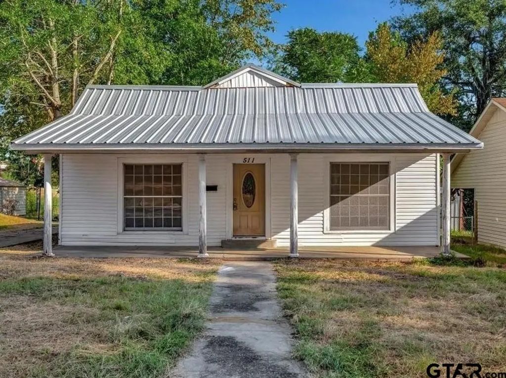 511 Woodlawn, Henderson