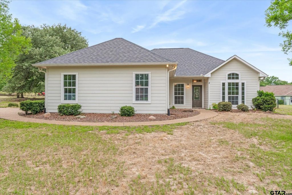 274 Sonora Lane, Holly Lake Ranch