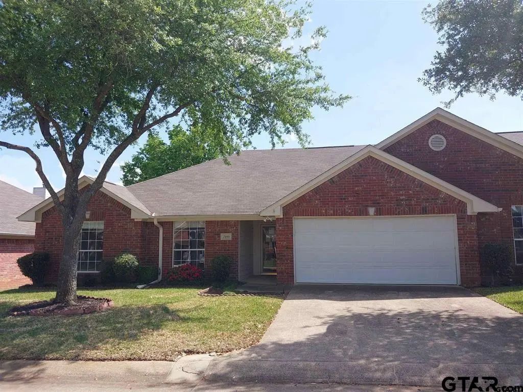 5401 #2101 Hollytree Drive, Tyler