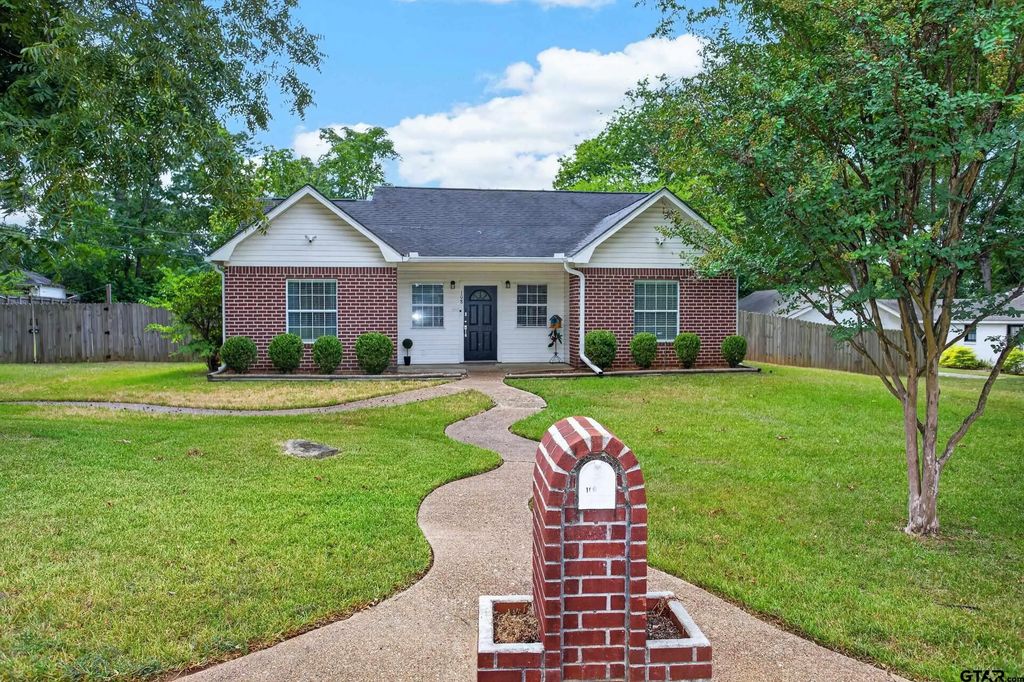 108 Viewcrest, Crockett