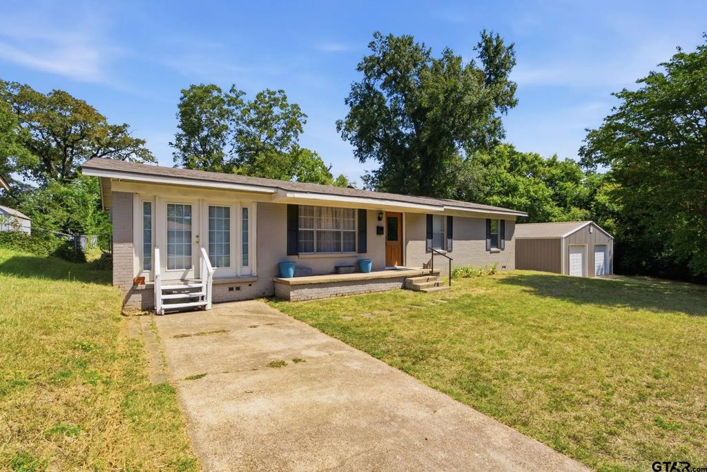 1540 Hankerson, Tyler