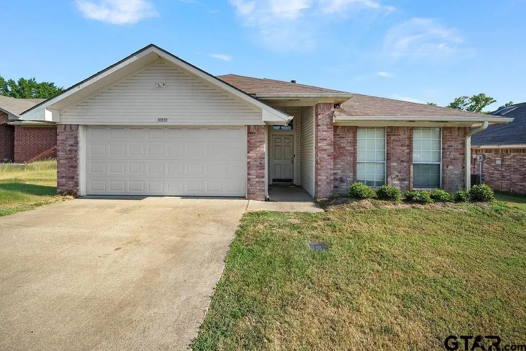 10838 Nashville Dr, Flint