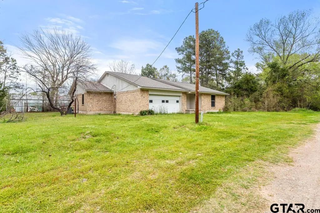 14832 Fm 2661, Flint