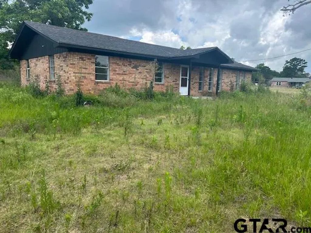 5145 Fm 2869, Hawkins