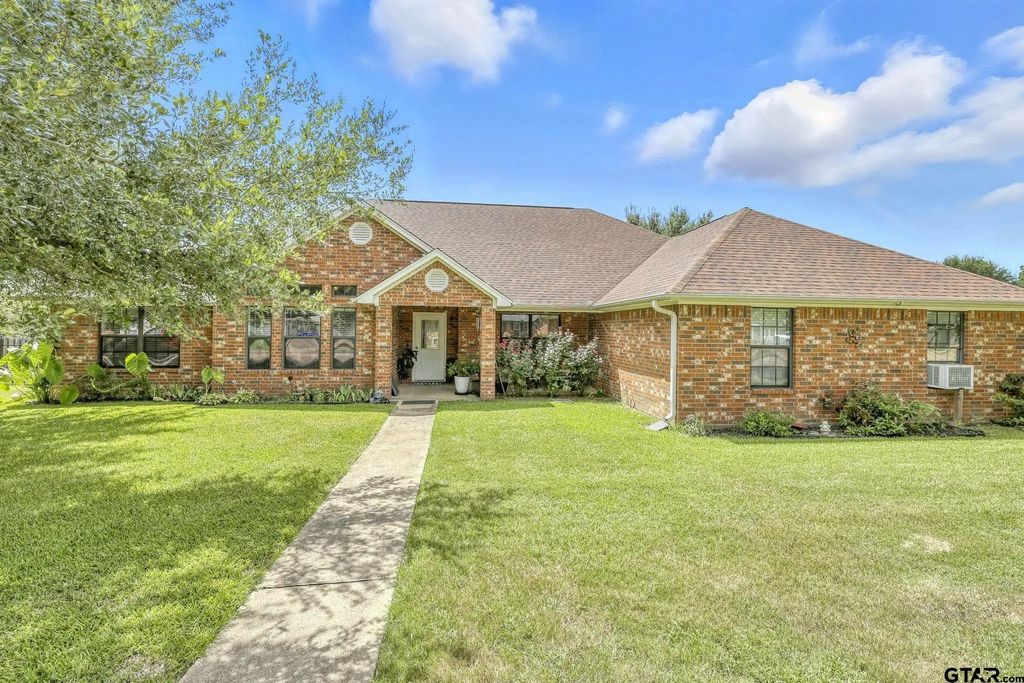 408 Aspen Bend Street, Crockett