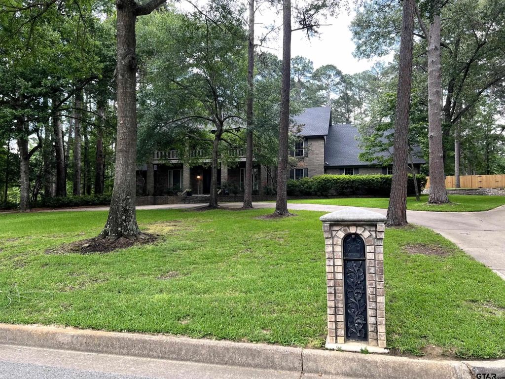 9334 Chisholm Trl, Tyler