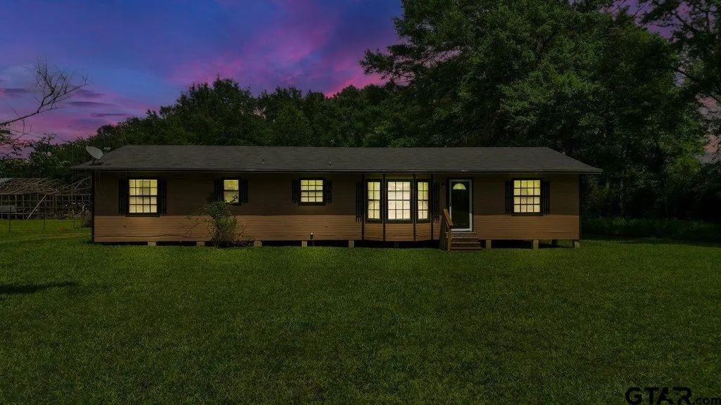 2997 County Road 4260, Mt Pleasant