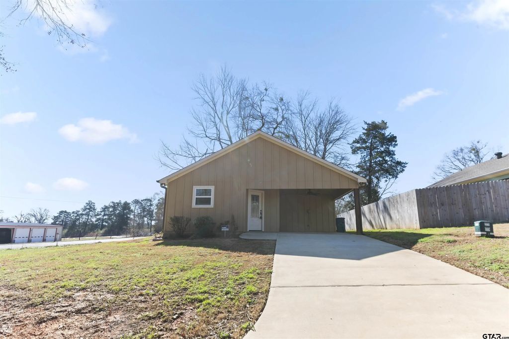 106 Hutto, Troup