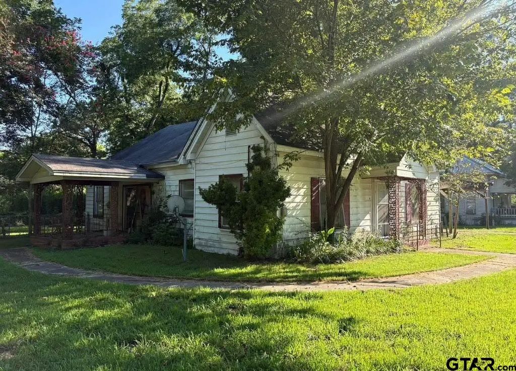 201 W Daingerfield St., Omaha