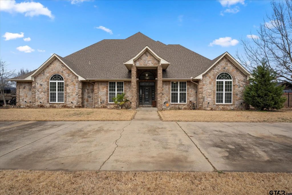 200 Country Club, Mount Pleasant