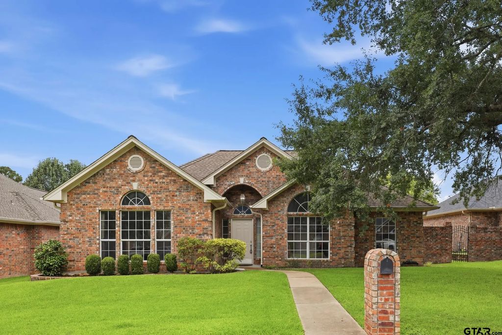 345 Bunker Dr, Tyler