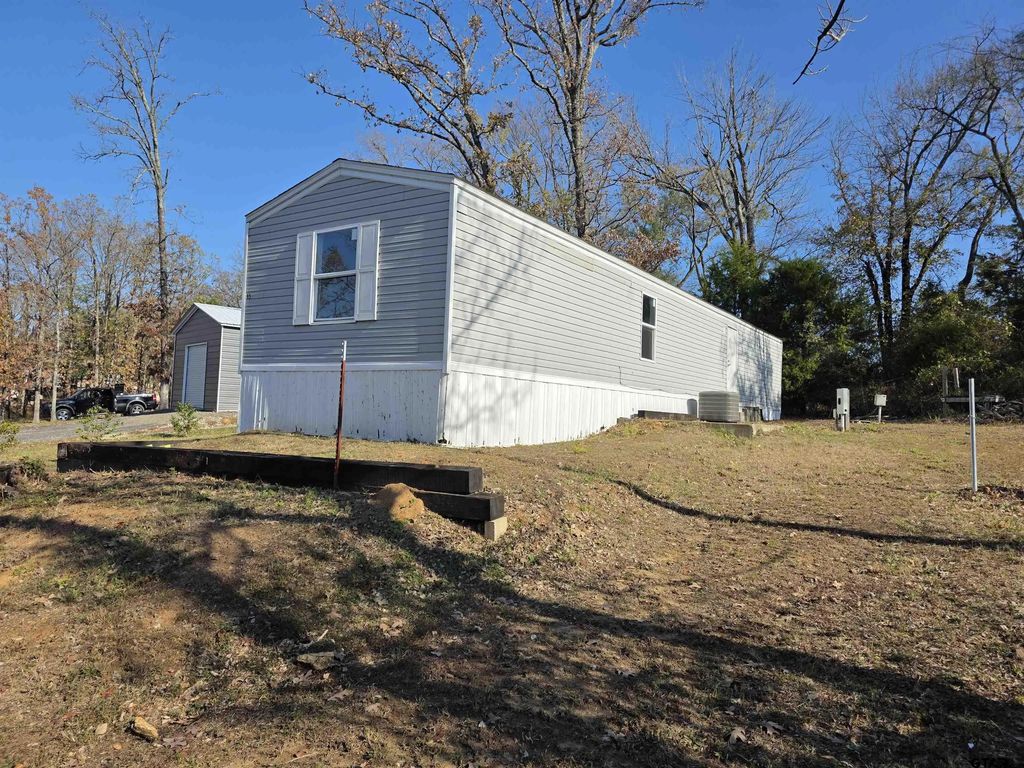 1064 Indian Gap, Quitman