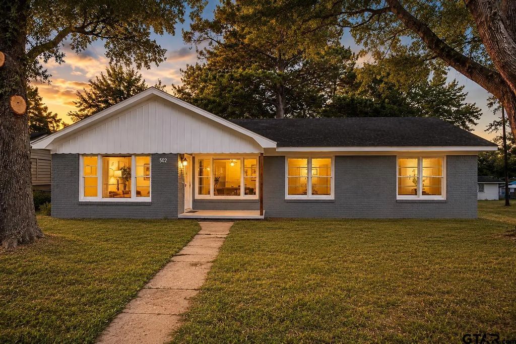502 N Tyler St, Big Sandy
