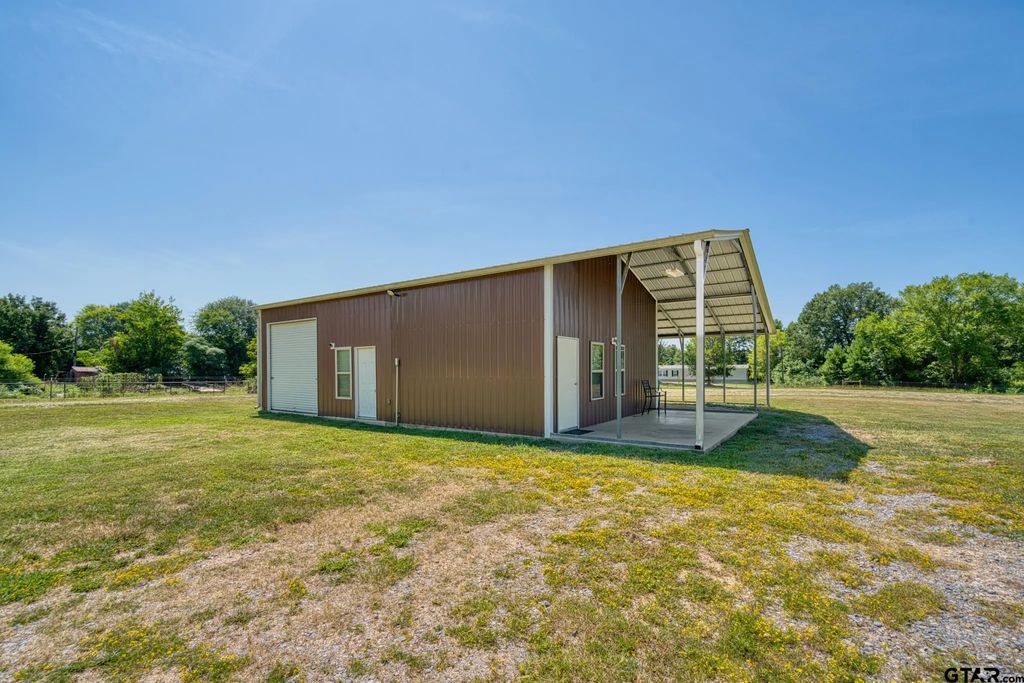 3324 Smelley Rd, Longview