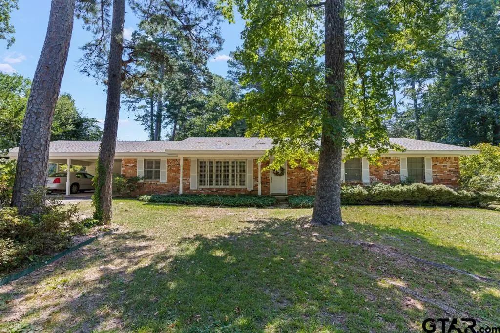 1315 Greenway, Gilmer