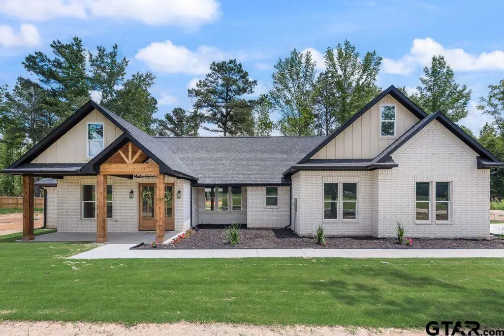 17404 Cr 479, Lindale