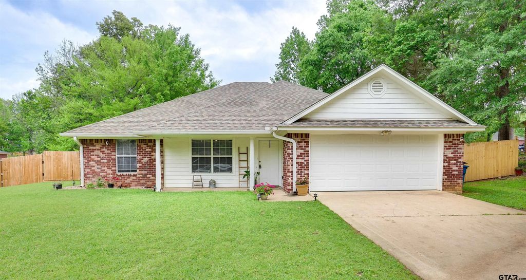 110 Peggy Ruth, Longview