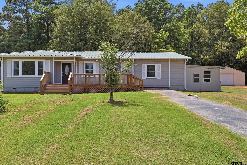 3647 Us Hwy 271 N, Gilmer