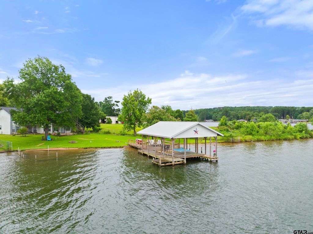 288 County Road 3133, Jacksonville