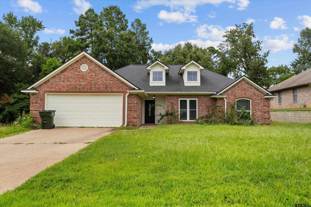 3121 Vineyard Ave., Tyler